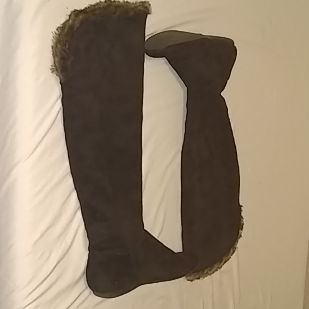 Report Dark Brown Fur Boots